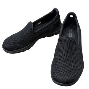 Skechers Women's GO Walk 5 Sneaker Black Size 7.5